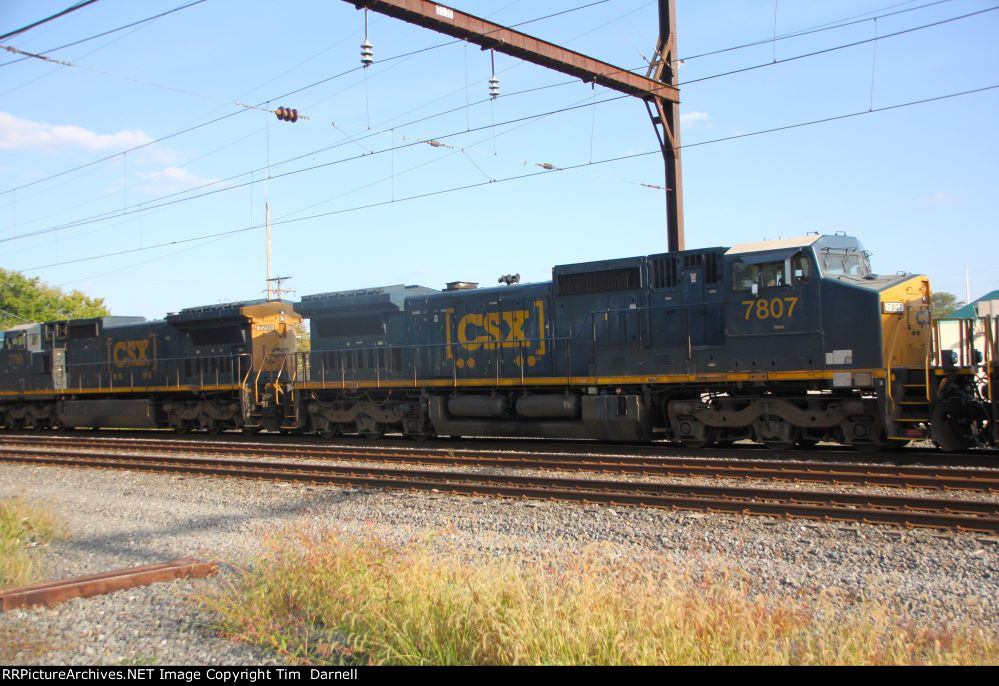 CSX 7807 9th on M404.